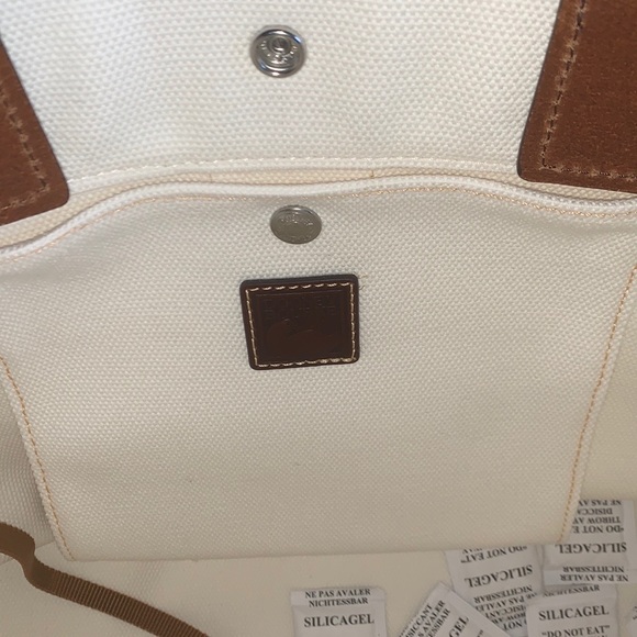 🚨SOLD🚨MLB WHITE DOONEY & BOURKE RED SOX TOTE - Picture 14 of 14